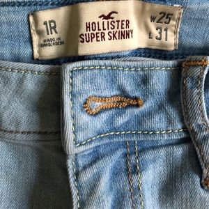 Hollister jeans size 1r